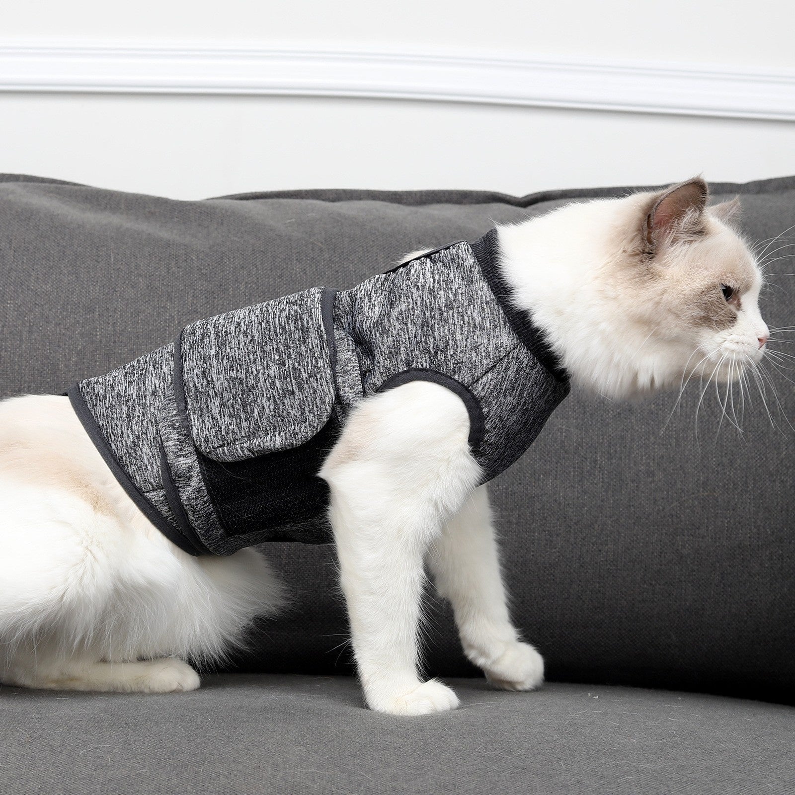 Adjustable Cat Calming Vest Anti Anxiety Clothes